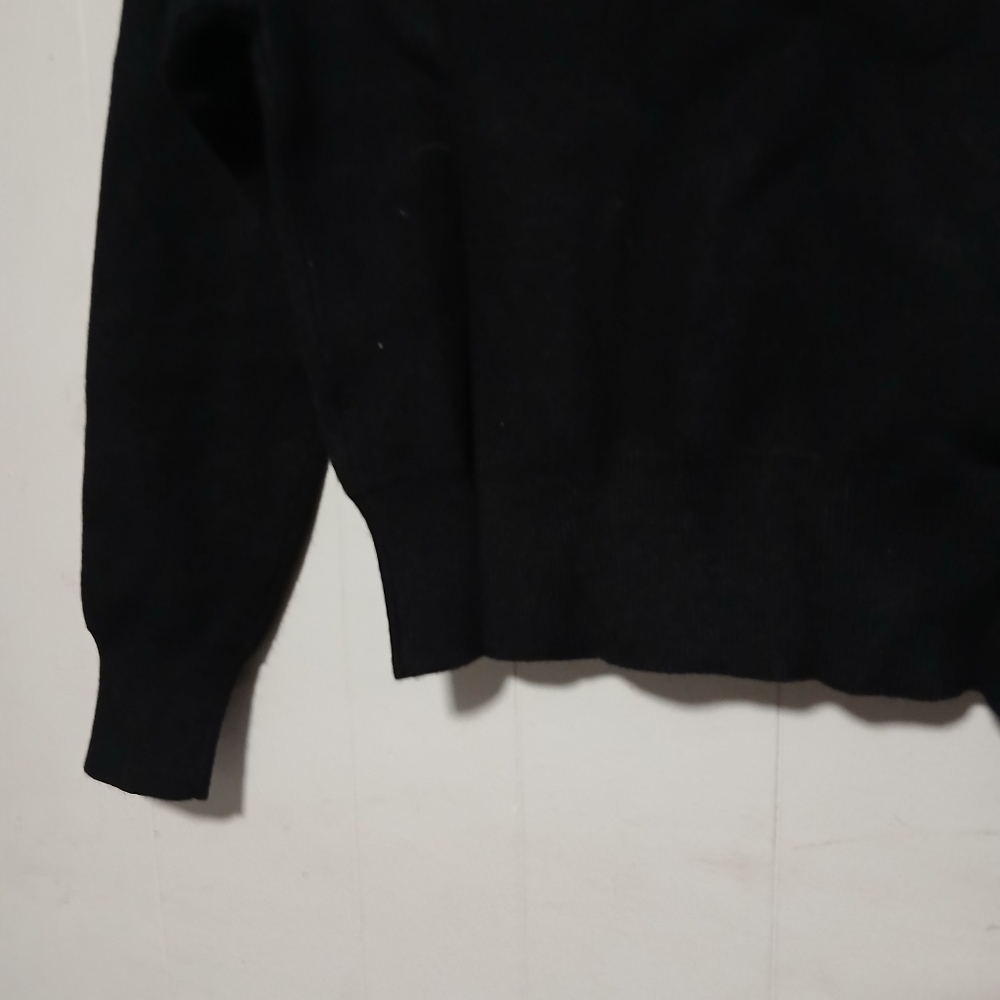 River island ladies black sweater. Size 8 petite. Sequins around neck. - Picture 11 of 15